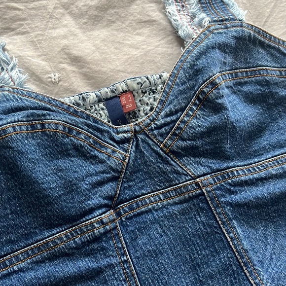 Pilcro Seamed Denim Top NWT - Picture 5 of 7